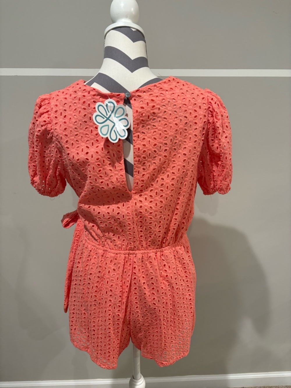 NWT Coral Eyelet Romper - Picture 3 of 6